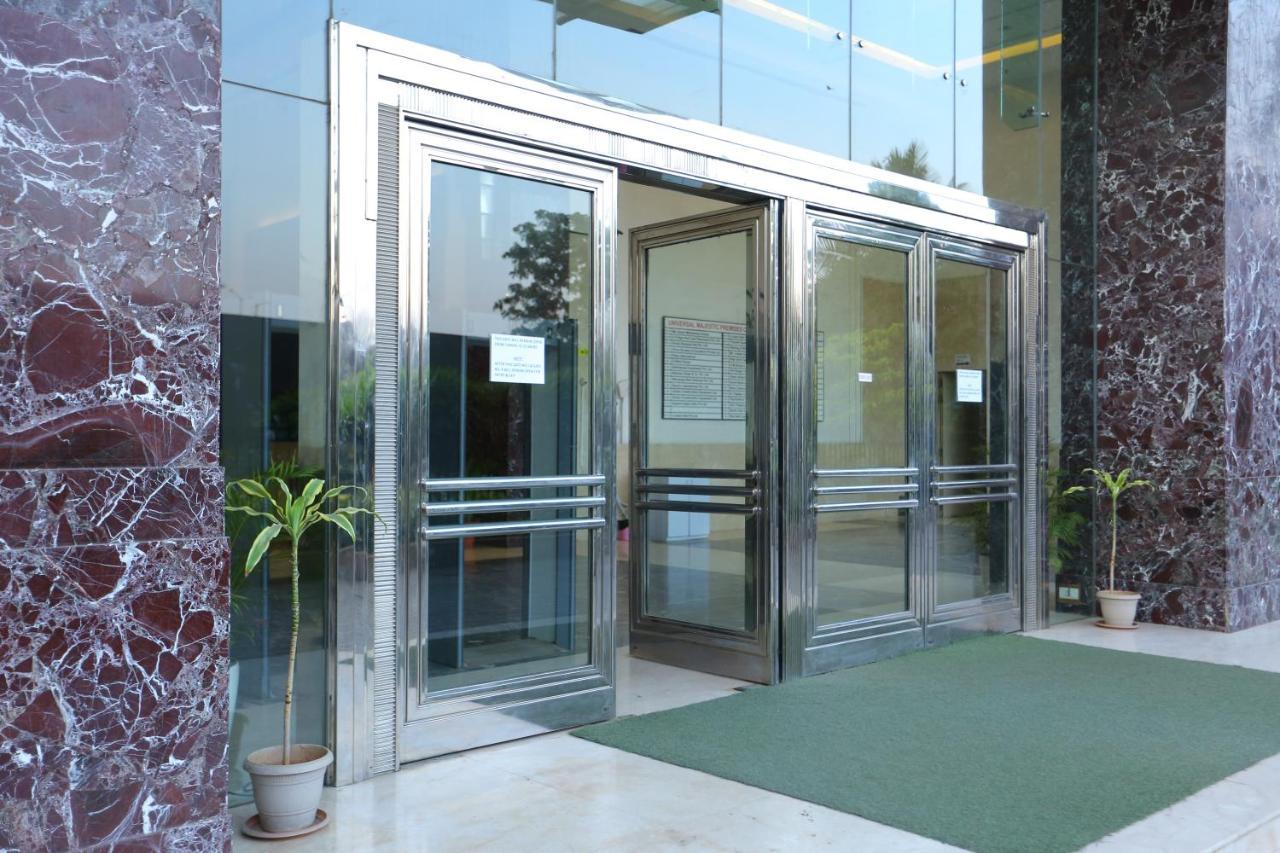 Hotel Universal Garden - Near Barc, Chembur - Mumbai — Photos 2